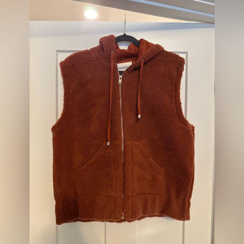 Heimish Rust Brown Sherpa Vest with Hood - size large